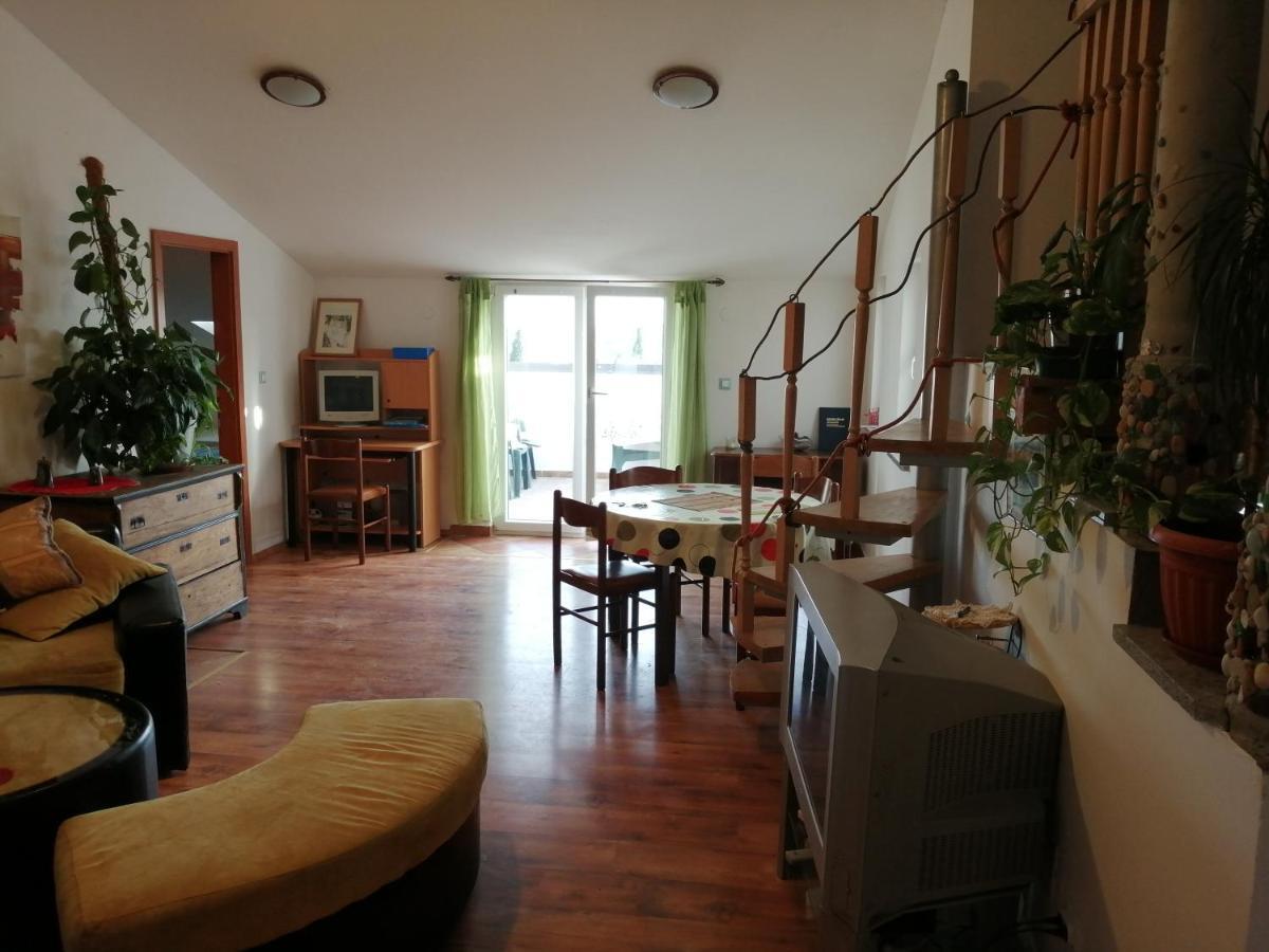 Apartamento Lea Rovinj Exterior foto